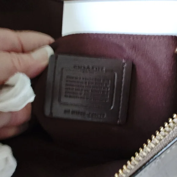 Grey Birch handbag and Wallet...MARKING ALL LISTINGS DOWN...THESE ARE PRISTINE! - Picture 5 of 11